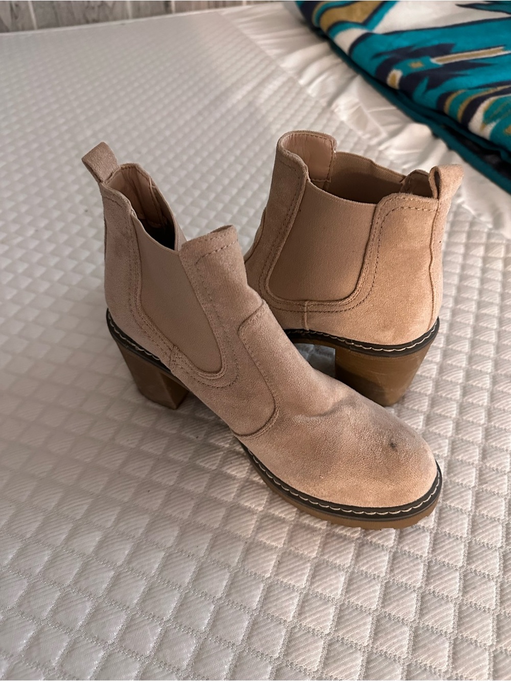 Corky - Women’s Beige Suede Ankle Boots